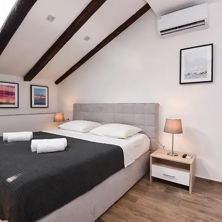 Gostinjska kuća Old Town Pula