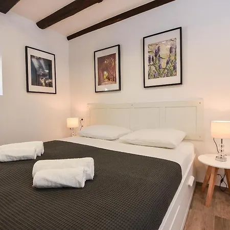 Gostinjska kuća Old Town Pula