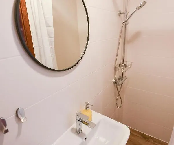 Old Town Guest house 3*