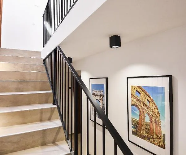 Old Town 게스트하우스 풀라