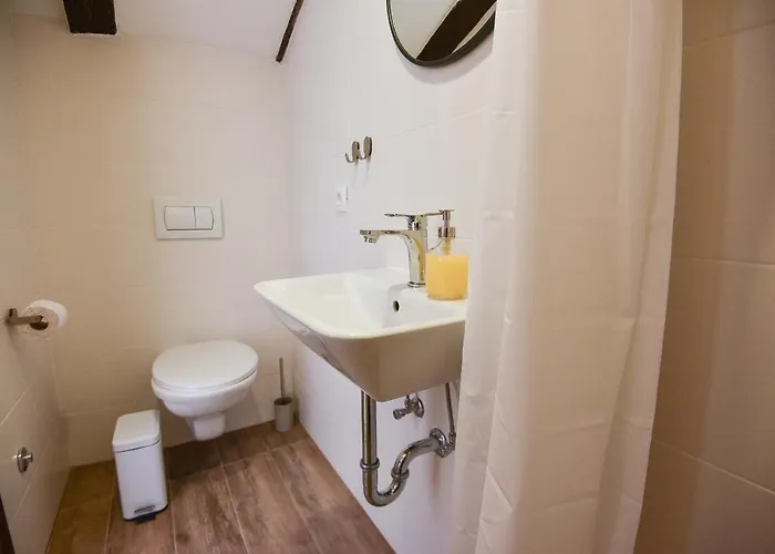 Old Town 게스트하우스 풀라