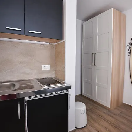 Old Town Pensionat 2*